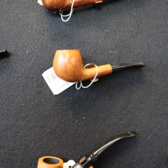 cigar shop near calgary airport